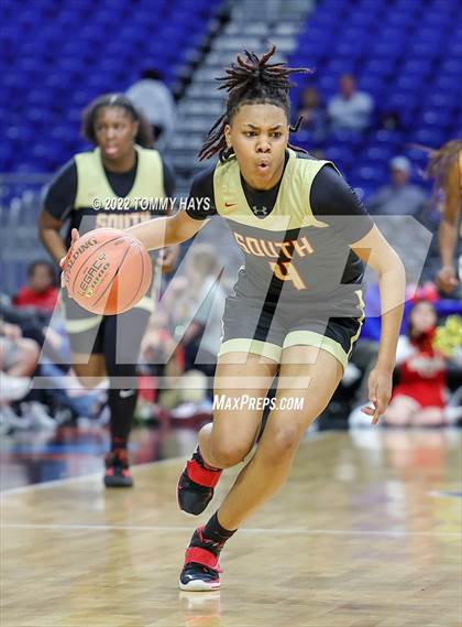Thumbnail 2 in Summer Creek vs. South Grand Prairie (UIL 6A State Semifinal) photogallery.