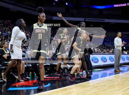 Thumbnail 1 in Summer Creek vs. South Grand Prairie (UIL 6A State Semifinal) photogallery.