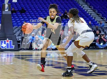 Thumbnail 2 in Summer Creek vs. South Grand Prairie (UIL 6A State Semifinal) photogallery.