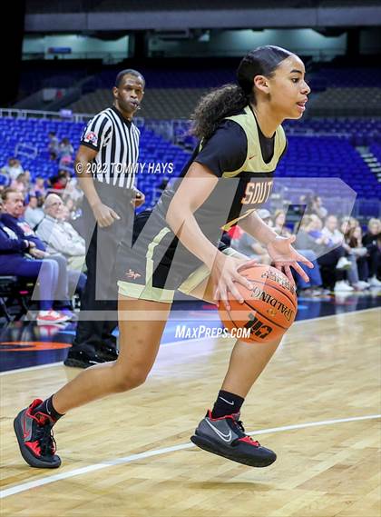 Thumbnail 1 in Summer Creek vs. South Grand Prairie (UIL 6A State Semifinal) photogallery.