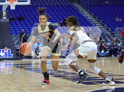 Thumbnail 3 in Summer Creek vs. South Grand Prairie (UIL 6A State Semifinal) photogallery.