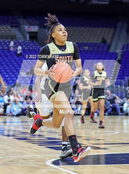 Thumbnail 1 in Summer Creek vs. South Grand Prairie (UIL 6A State Semifinal) photogallery.