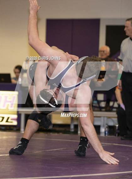 Thumbnail 2 in IHSA  2A Mascoutah Sectional photogallery.
