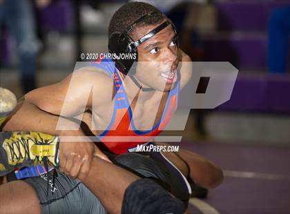 Thumbnail 2 in IHSA  2A Mascoutah Sectional photogallery.
