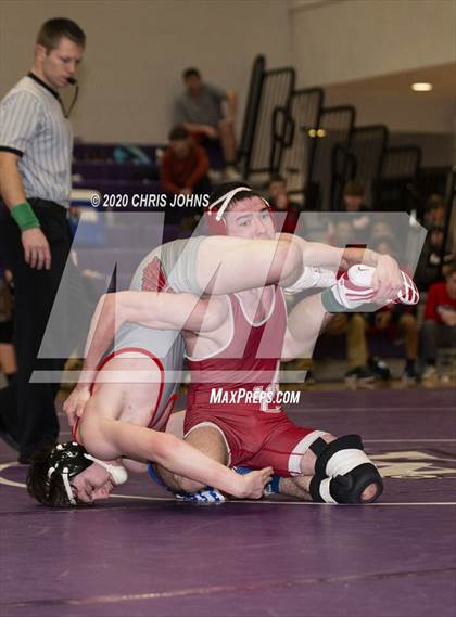 Thumbnail 1 in IHSA  2A Mascoutah Sectional photogallery.