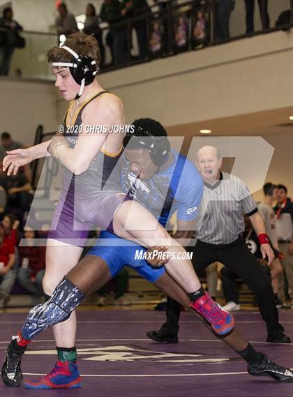 Thumbnail 1 in IHSA  2A Mascoutah Sectional photogallery.