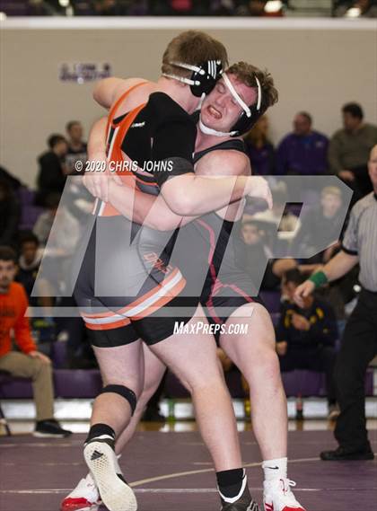 Thumbnail 2 in IHSA  2A Mascoutah Sectional photogallery.