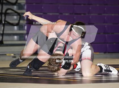 Thumbnail 1 in IHSA  2A Mascoutah Sectional photogallery.