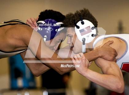 Thumbnail 2 in IHSA  2A Mascoutah Sectional photogallery.