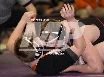 Thumbnail 1 in IHSA  2A Mascoutah Sectional photogallery.