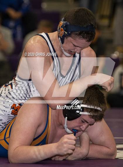 Thumbnail 2 in IHSA  2A Mascoutah Sectional photogallery.