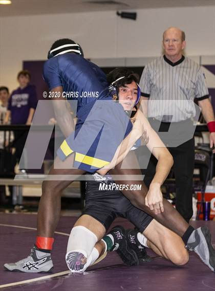 Thumbnail 3 in IHSA  2A Mascoutah Sectional photogallery.