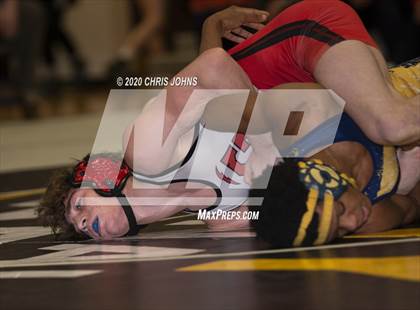 Thumbnail 2 in IHSA  2A Mascoutah Sectional photogallery.