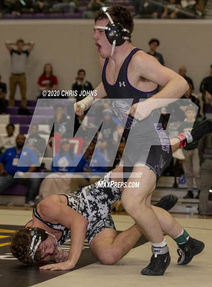 Thumbnail 3 in IHSA  2A Mascoutah Sectional photogallery.