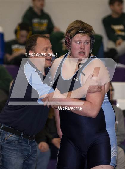 Thumbnail 2 in IHSA  2A Mascoutah Sectional photogallery.