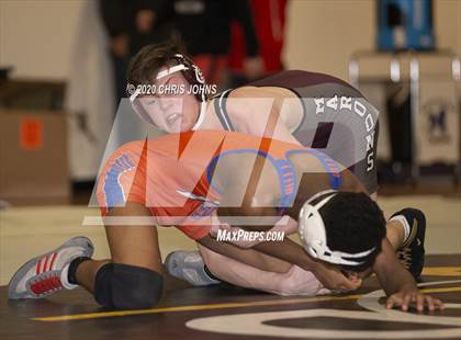 Thumbnail 1 in IHSA  2A Mascoutah Sectional photogallery.