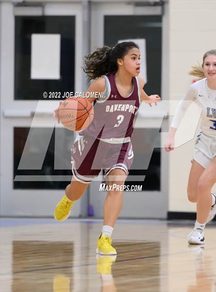 Thumbnail 3 in Davenport vs La Vernia (UIL 4A Region 3 Bi-District) photogallery.