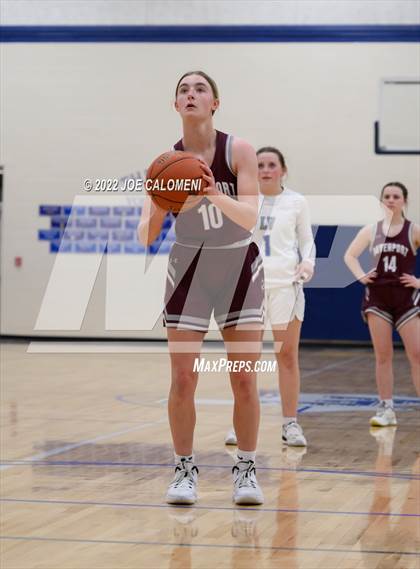 Thumbnail 1 in Davenport vs La Vernia (UIL 4A Region 3 Bi-District) photogallery.