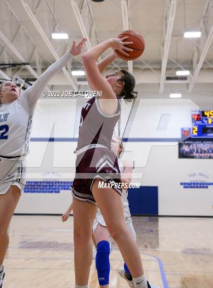 Thumbnail 1 in Davenport vs La Vernia (UIL 4A Region 3 Bi-District) photogallery.