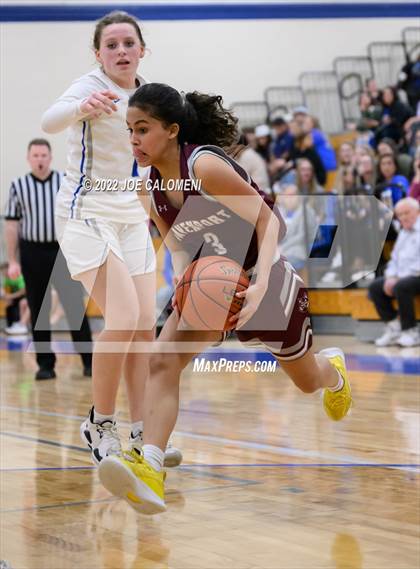 Thumbnail 2 in Davenport vs La Vernia (UIL 4A Region 3 Bi-District) photogallery.