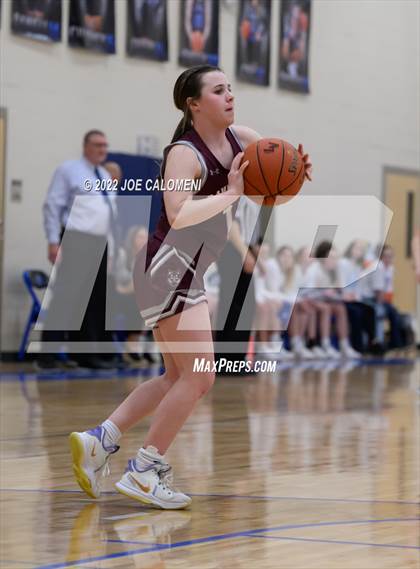 Thumbnail 1 in Davenport vs La Vernia (UIL 4A Region 3 Bi-District) photogallery.