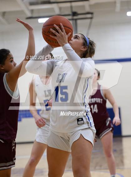 Thumbnail 1 in Davenport vs La Vernia (UIL 4A Region 3 Bi-District) photogallery.