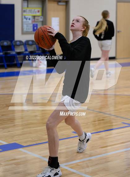 Thumbnail 3 in Davenport vs La Vernia (UIL 4A Region 3 Bi-District) photogallery.