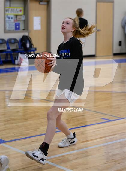 Thumbnail 2 in Davenport vs La Vernia (UIL 4A Region 3 Bi-District) photogallery.