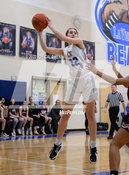 Thumbnail 3 in Davenport vs La Vernia (UIL 4A Region 3 Bi-District) photogallery.