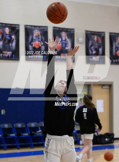 Thumbnail 1 in Davenport vs La Vernia (UIL 4A Region 3 Bi-District) photogallery.