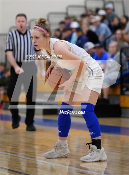 Thumbnail 1 in Davenport vs La Vernia (UIL 4A Region 3 Bi-District) photogallery.