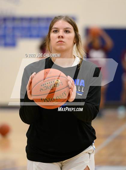Thumbnail 1 in Davenport vs La Vernia (UIL 4A Region 3 Bi-District) photogallery.