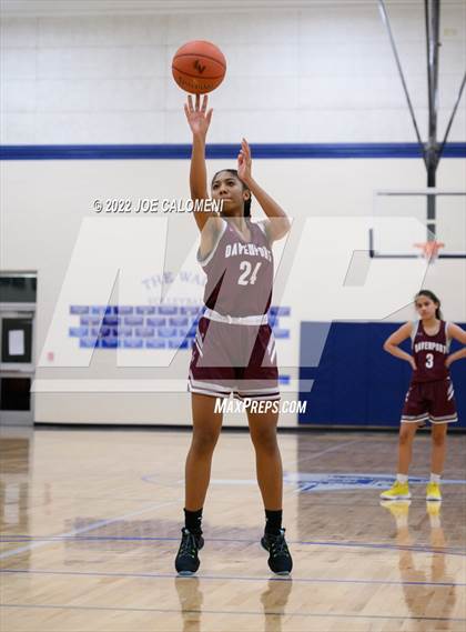 Thumbnail 1 in Davenport vs La Vernia (UIL 4A Region 3 Bi-District) photogallery.