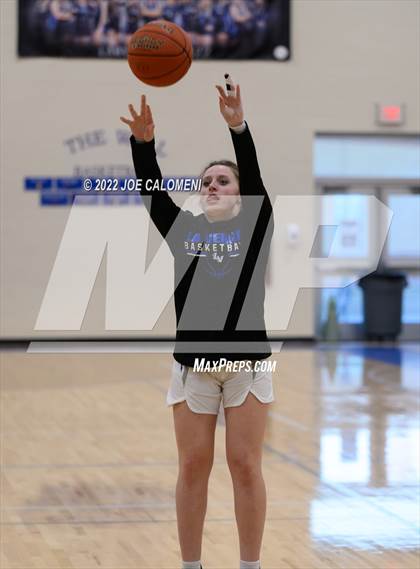 Thumbnail 1 in Davenport vs La Vernia (UIL 4A Region 3 Bi-District) photogallery.