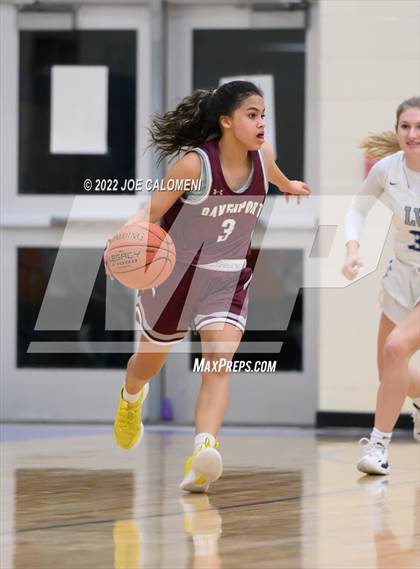 Thumbnail 2 in Davenport vs La Vernia (UIL 4A Region 3 Bi-District) photogallery.