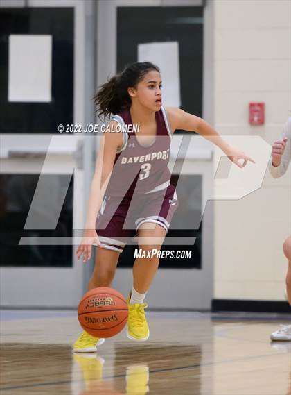 Thumbnail 2 in Davenport vs La Vernia (UIL 4A Region 3 Bi-District) photogallery.