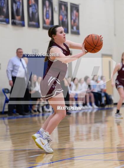 Thumbnail 2 in Davenport vs La Vernia (UIL 4A Region 3 Bi-District) photogallery.