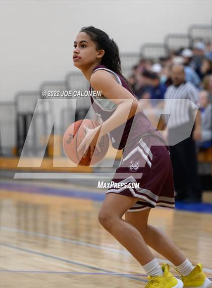 Thumbnail 3 in Davenport vs La Vernia (UIL 4A Region 3 Bi-District) photogallery.