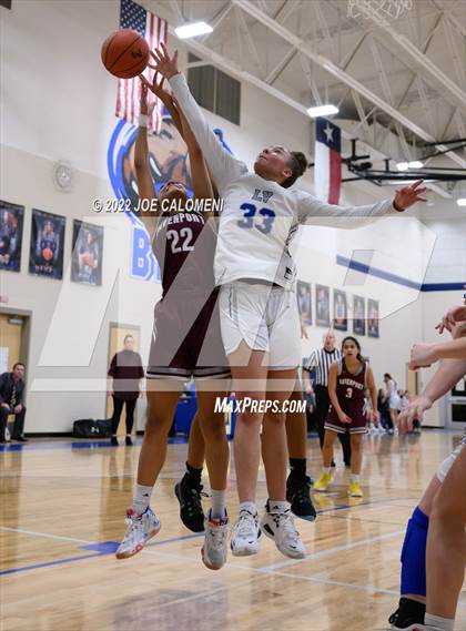 Thumbnail 1 in Davenport vs La Vernia (UIL 4A Region 3 Bi-District) photogallery.