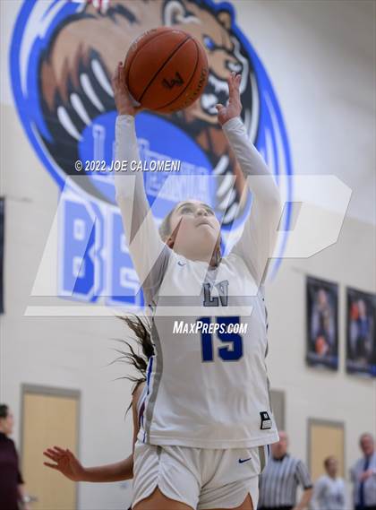 Thumbnail 2 in Davenport vs La Vernia (UIL 4A Region 3 Bi-District) photogallery.