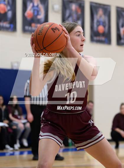Thumbnail 1 in Davenport vs La Vernia (UIL 4A Region 3 Bi-District) photogallery.