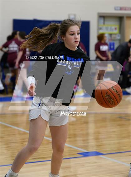 Thumbnail 1 in Davenport vs La Vernia (UIL 4A Region 3 Bi-District) photogallery.