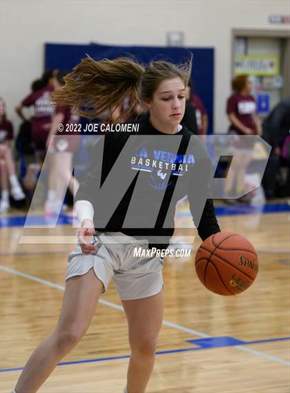 Thumbnail 2 in Davenport vs La Vernia (UIL 4A Region 3 Bi-District) photogallery.