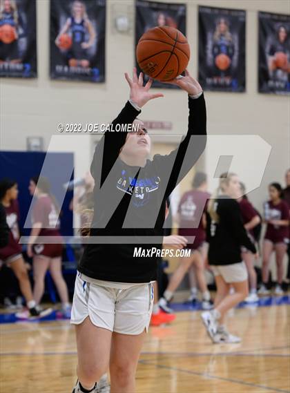 Thumbnail 3 in Davenport vs La Vernia (UIL 4A Region 3 Bi-District) photogallery.