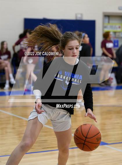 Thumbnail 3 in Davenport vs La Vernia (UIL 4A Region 3 Bi-District) photogallery.