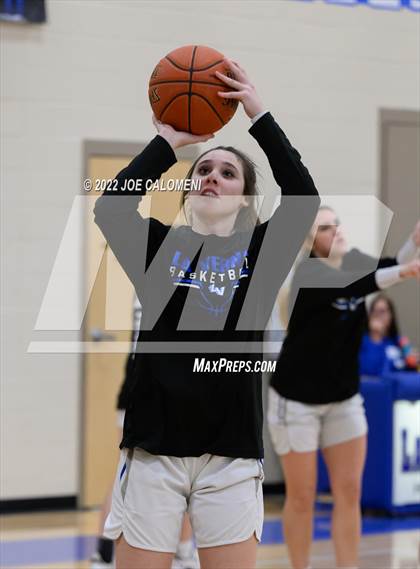 Thumbnail 1 in Davenport vs La Vernia (UIL 4A Region 3 Bi-District) photogallery.