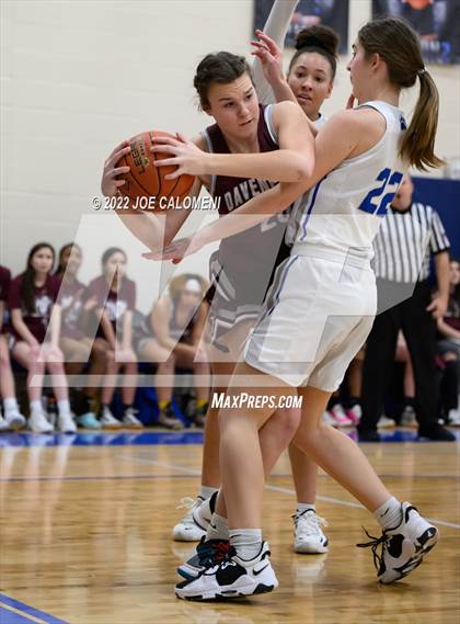 Thumbnail 2 in Davenport vs La Vernia (UIL 4A Region 3 Bi-District) photogallery.