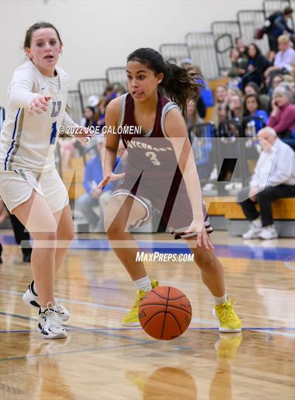 Thumbnail 2 in Davenport vs La Vernia (UIL 4A Region 3 Bi-District) photogallery.