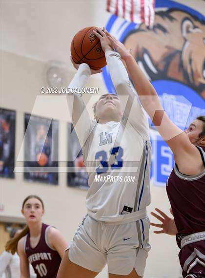Thumbnail 1 in Davenport vs La Vernia (UIL 4A Region 3 Bi-District) photogallery.