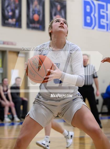 Thumbnail 1 in Davenport vs La Vernia (UIL 4A Region 3 Bi-District) photogallery.